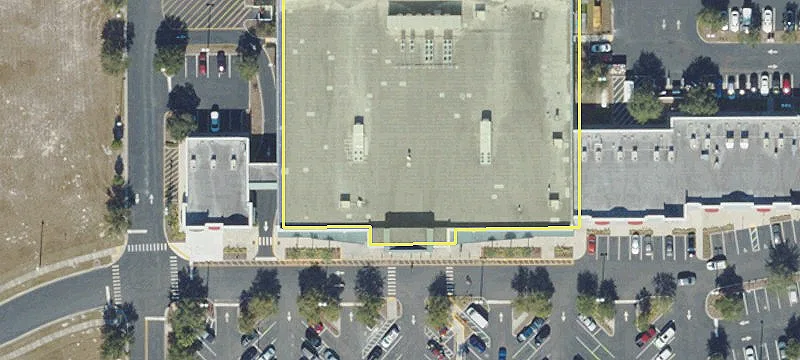Retail Space in Publix-Anchored Center
