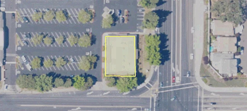 Retail Space Available For Rent