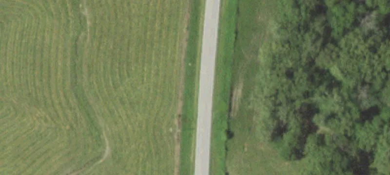 Adaptable Commercial Building on Acreage