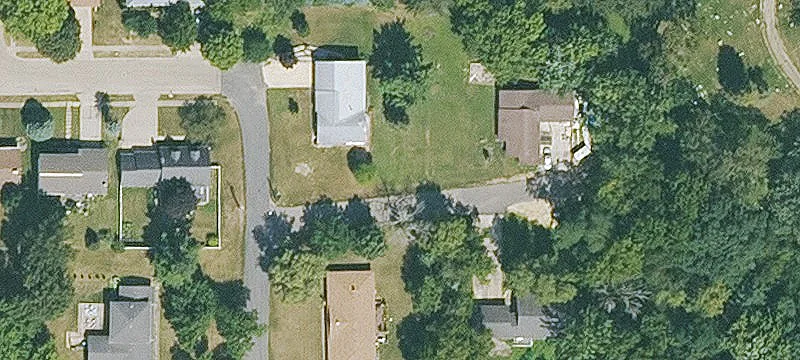Three-Unit Apartment Building For Sale