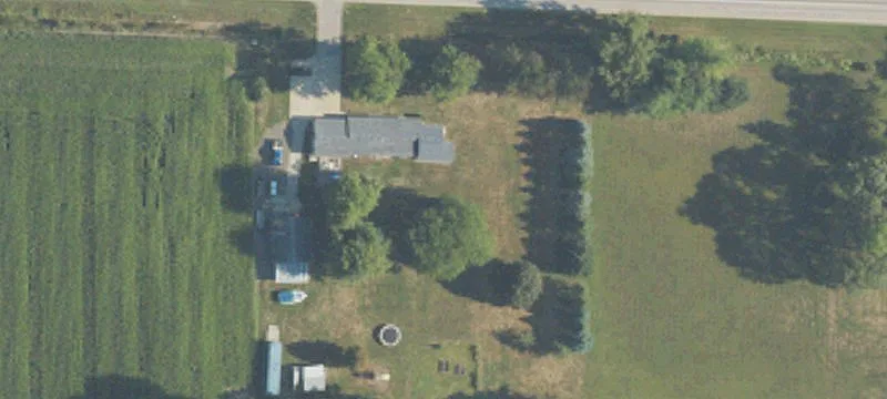 High-Visibility Commercial Building on M-52