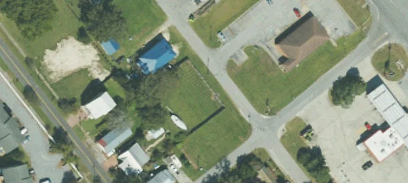 Versatile Mixed-Use Commercial Property