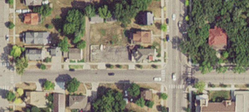Versatile Commercial Building Near Downtown