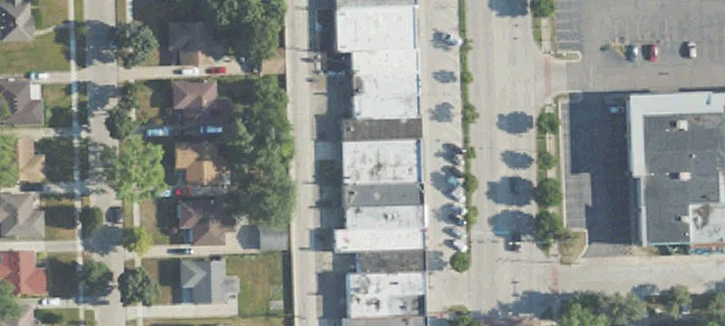 Retail Space in Oak Park