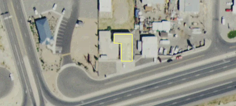 Office and Warehouse on 5 Acres