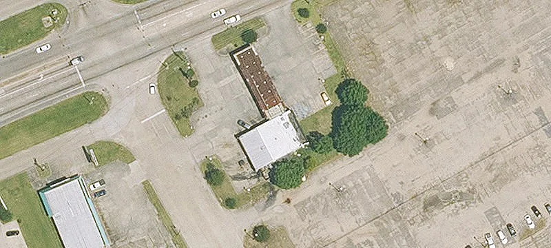 Freestanding Convenience Store on High-Traffic Corner