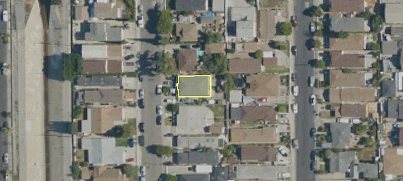 Hawaiian Gardens Single-Story Duplex