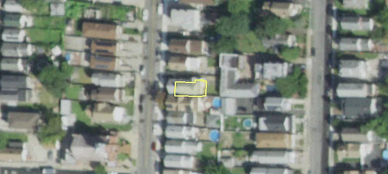 Vacant Staten Island Triplex