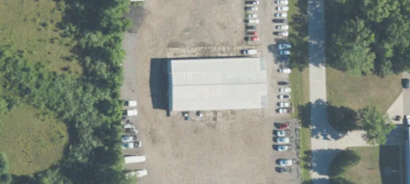 Truck Repair Garage with Parking