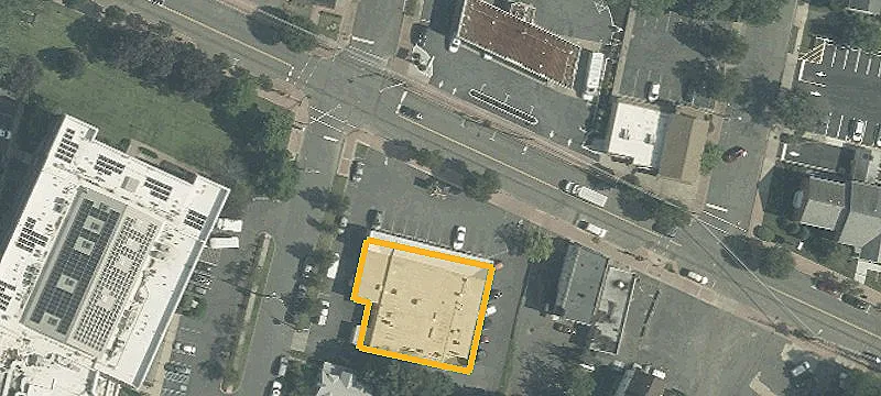 Retail Space Available For Rent