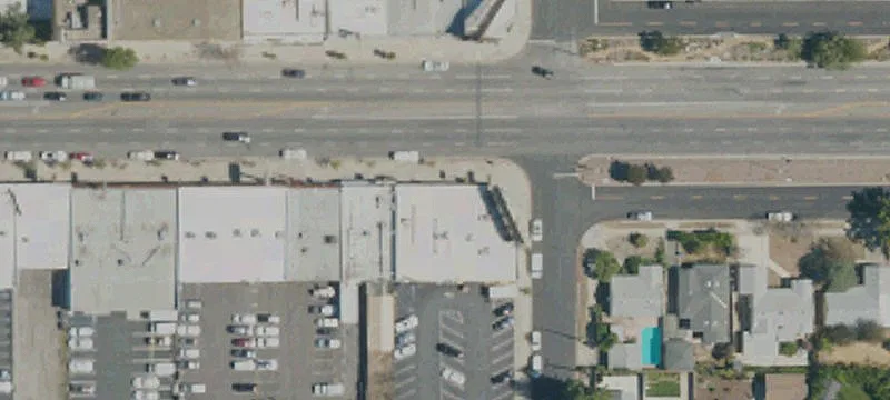 Retail Space on Victory Blvd