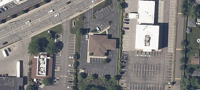 Freestanding Retail Building on Lorain