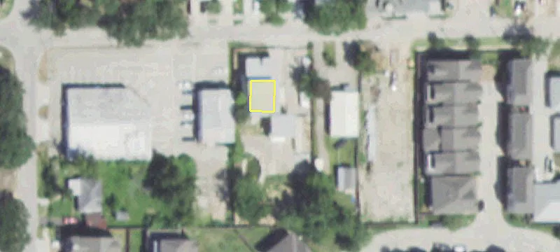 Mixed-Use Property in Garden Oaks