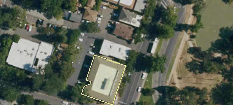 East Sacramento Office Building Near Park