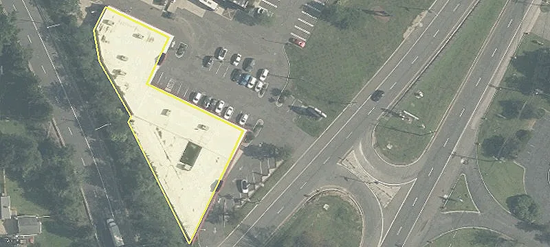 Retail Space Available For Lease