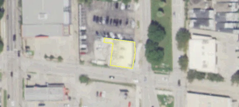 Restaurant with Large Parking Area