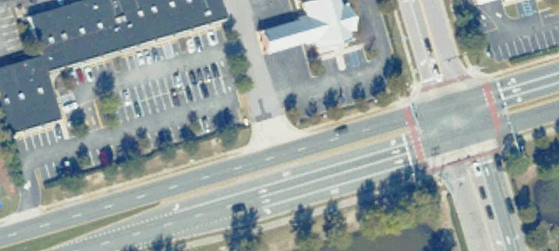 Freestanding Building on Corner Parcel