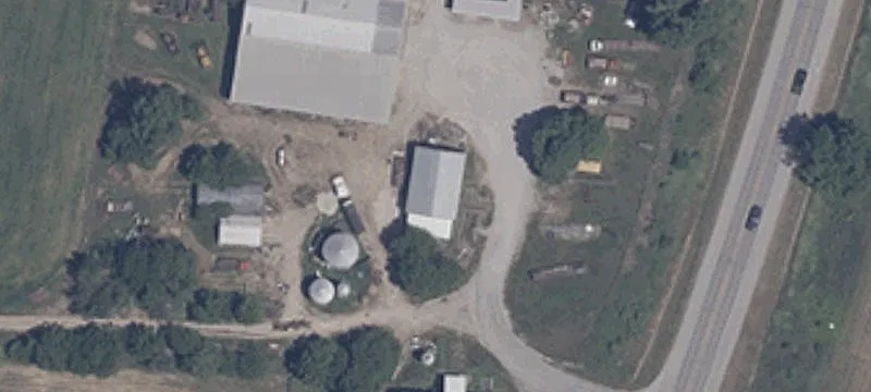 Versatile Acreage with Multiple Improvements