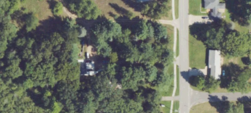 Versatile Commercial Building in Newaygo