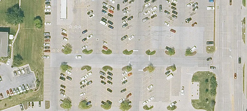 Hyvee Anchored Retail Center For Sale