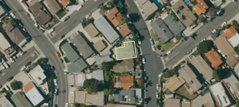 Coastal Compound Near Avenida Del Mar