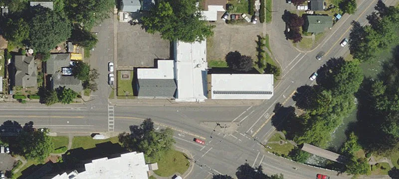 Established Market in Downtown Cottage
