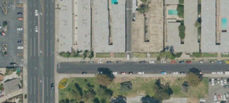 36-Unit Apartment Building in Los Angeles