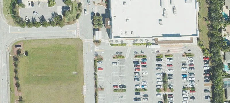 Free-Standing Retail Building in Boynton