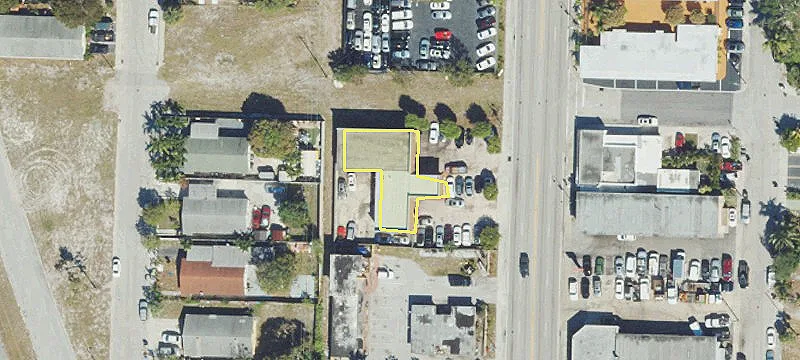 Lake Worth Beach Commercial Plaza
