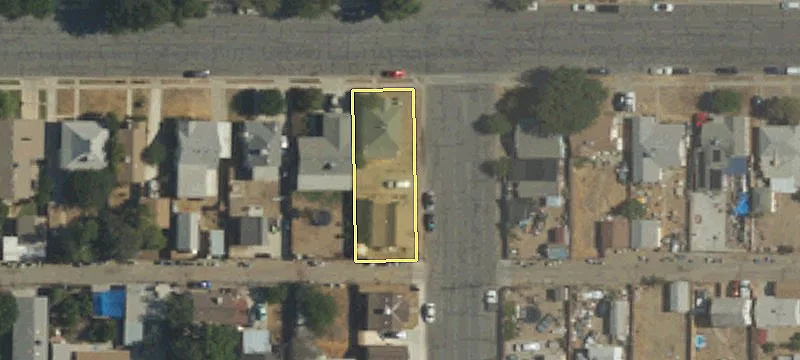 Duplex on Spacious Lot