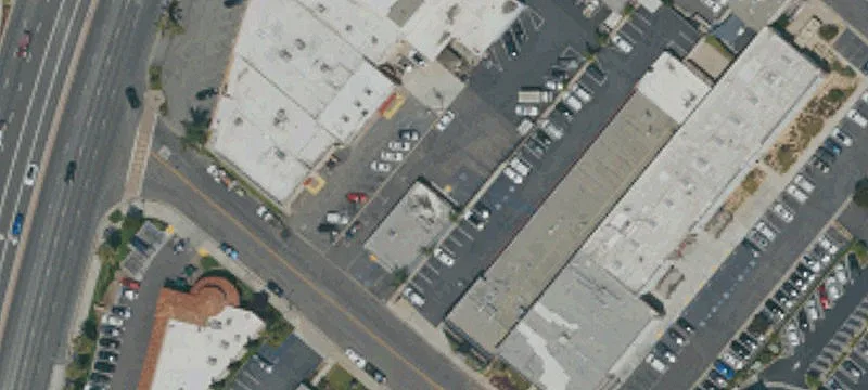 Freestanding Retail Building in Newport Beach