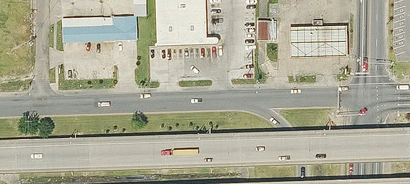 Former Car Wash on Expressway