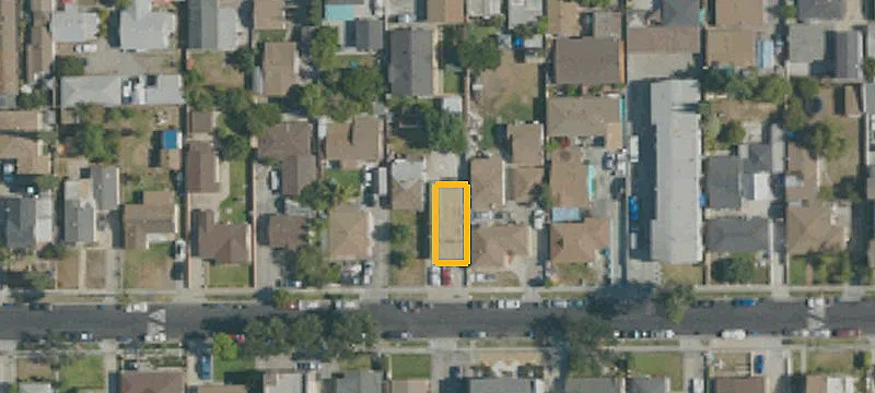 Triplex on Large Lot