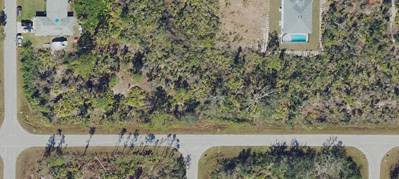 Residential Lot in Gulf Cove