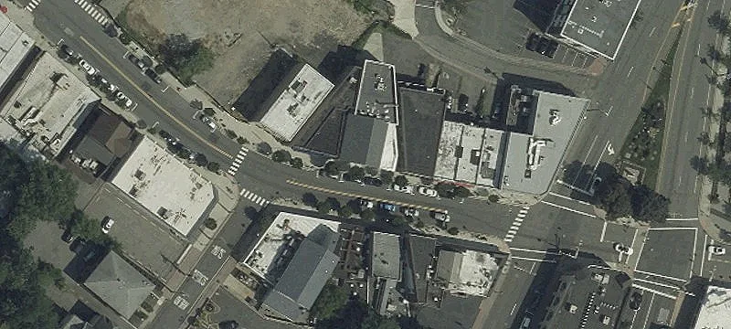 Prime Commercial Building For Sale