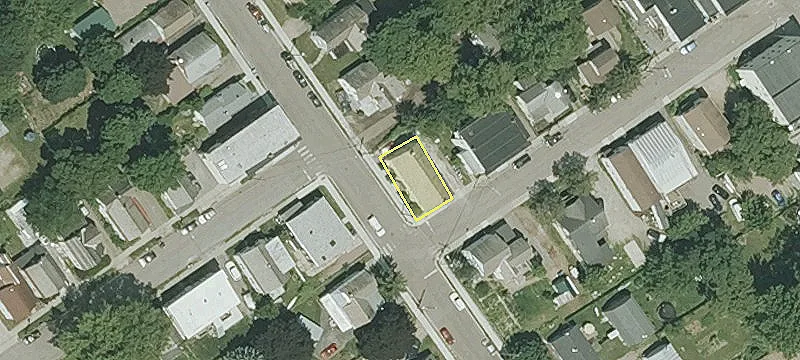 Spacious Four-Unit Multifamily Investment