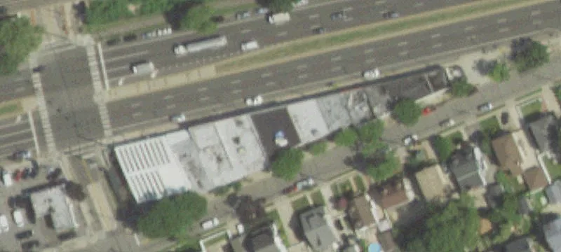 Retail Space on Sunrise Highway
