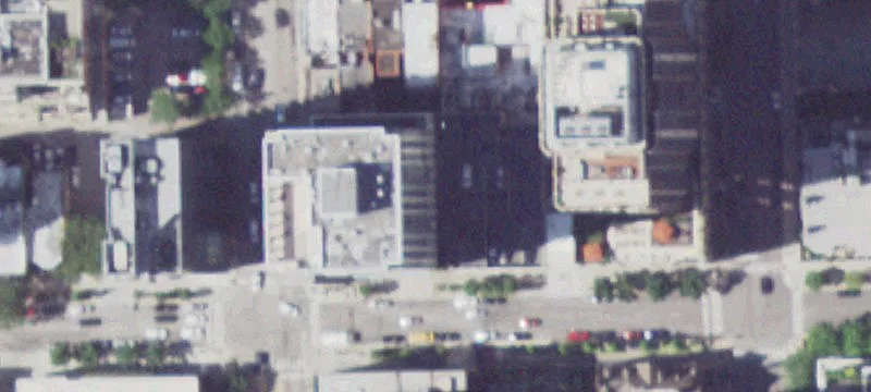 2 E Erie