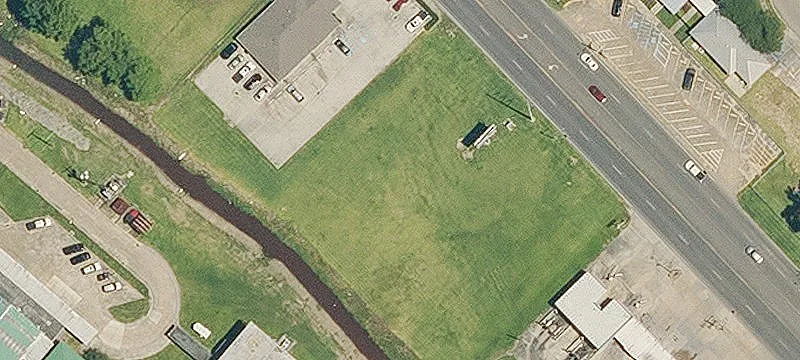 Commercial Lot on Grand Caillou