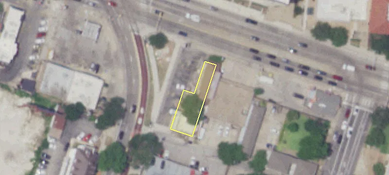 Prime Corner Pad for Lease