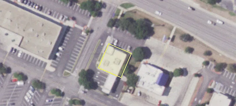 H-E-B Anchored Retail Pad