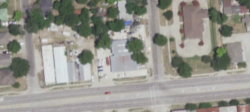 Adaptable Commercial Space on Corner Lot