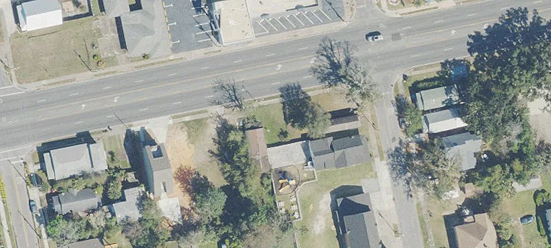 Versatile Space in Pensacola Corridor