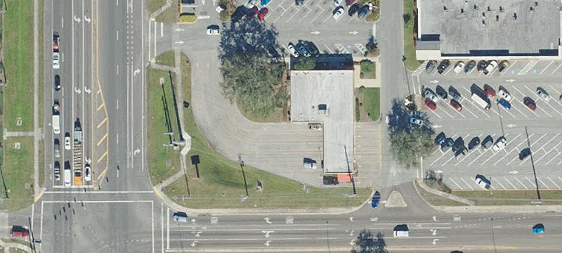 Restaurant in Publix Anchored Center
