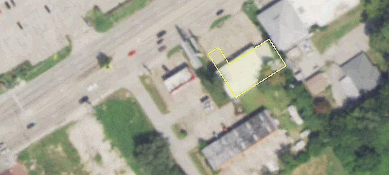 Renovated Showroom/Retail Space For Lease