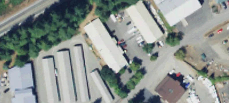 Functional Warehouse in Strategic Location
