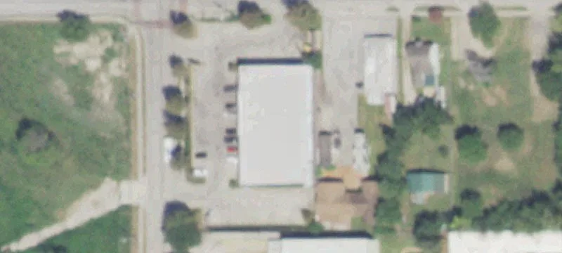 Retail Center with Strong Visibility