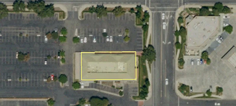 Retail Space on Ming Avenue