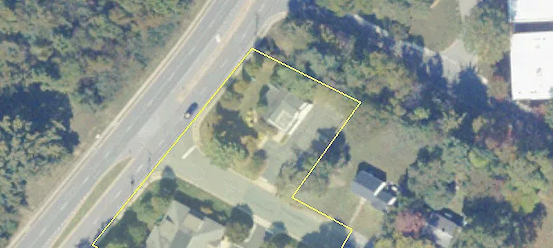 Office Space Near Major Intersection