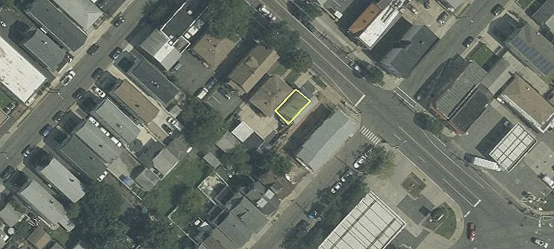 Elizabeth Apartment Near Transportation